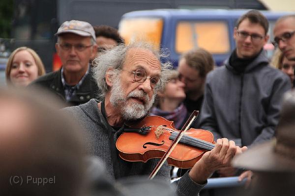 20110702-1300 Toepfergasse_Klaus der Geiger_D-F1507-IMGA8786-5.jpg